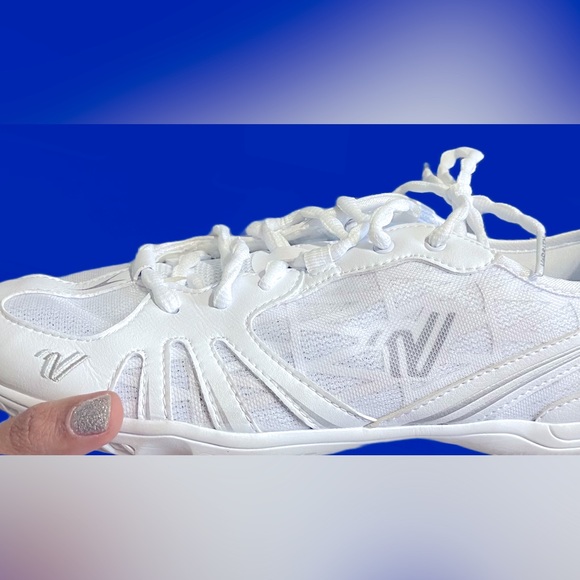 Varsity Shoes Varsity Last Pass 3 Cheer Shoes Size 95 The Price Was